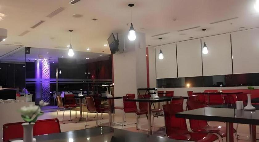 Hotel Redstar 3*
