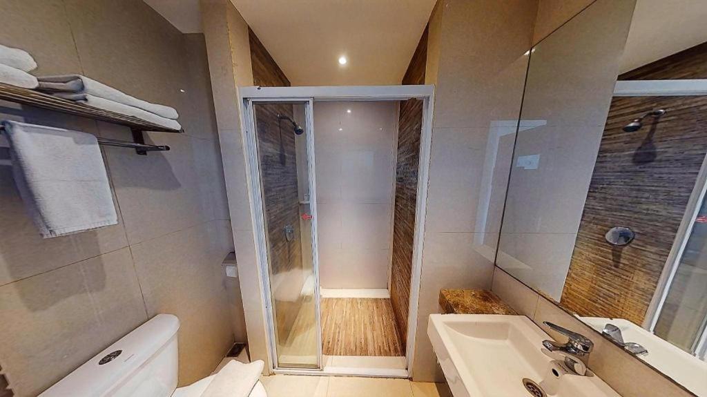 Redstar 3* Jakarta