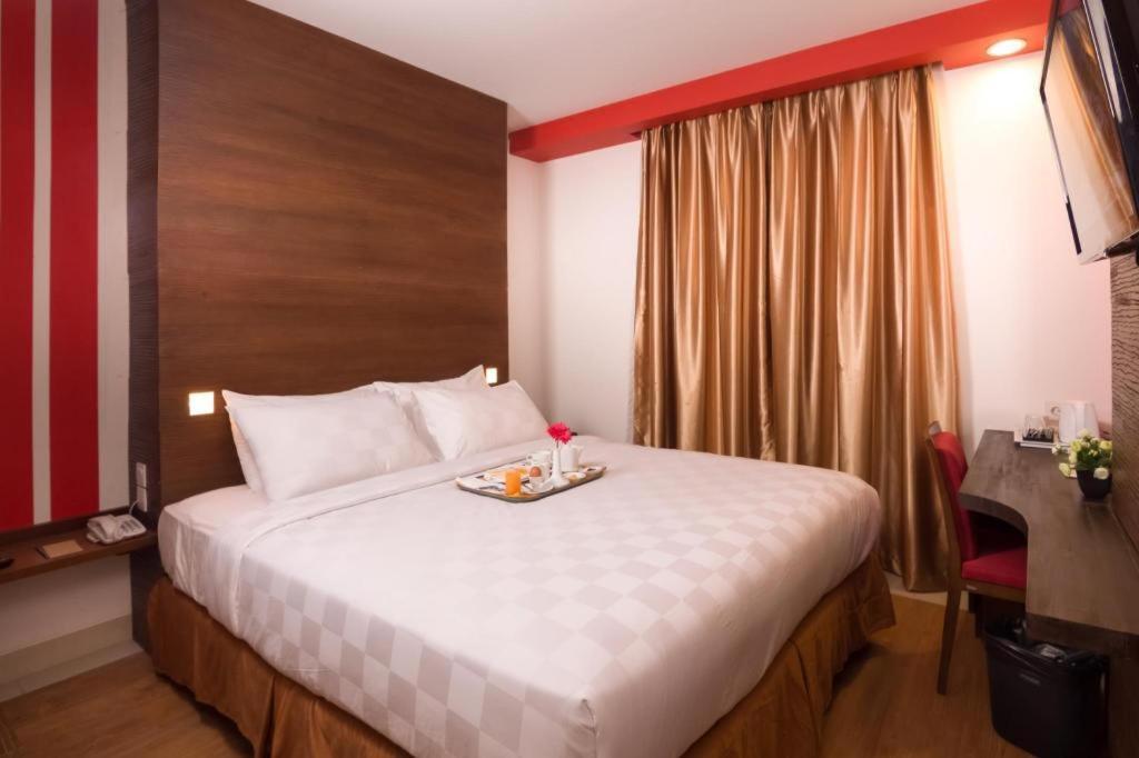 Redstar Jakarta