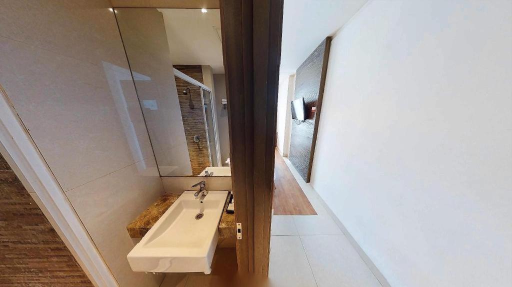 Redstar Jakarta