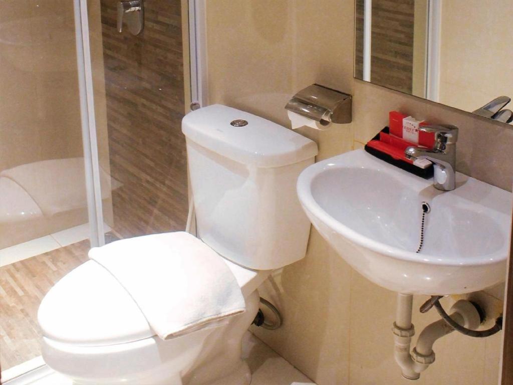 Hotel Redstar Jakarta