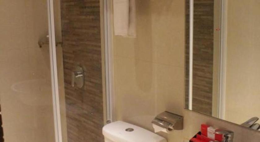 Redstar Hotel