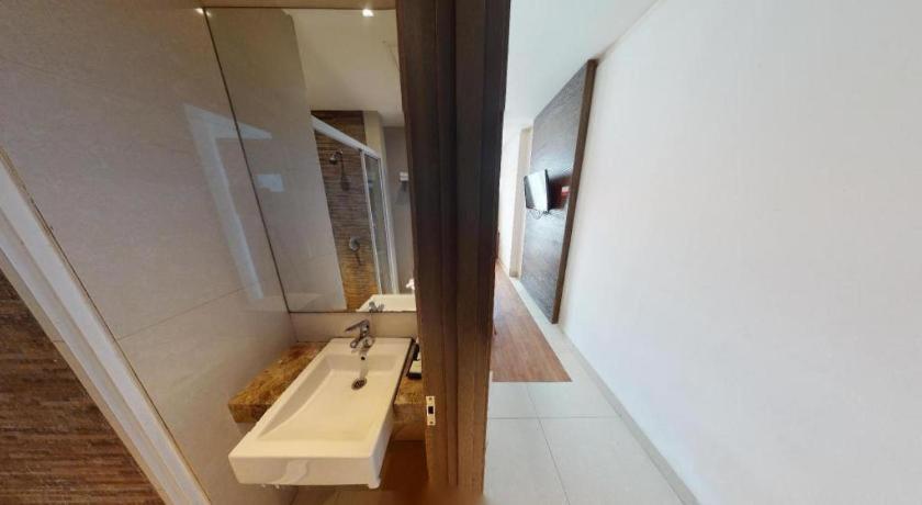 Hotel Redstar Jakarta