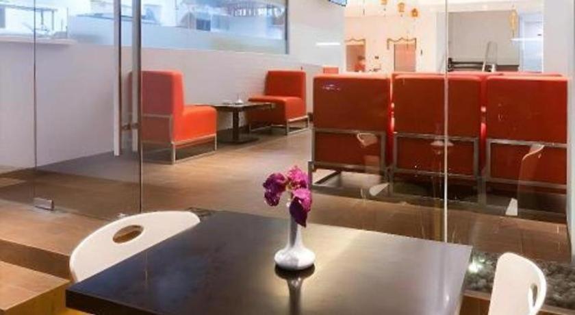 Hotel Redstar Jakarta