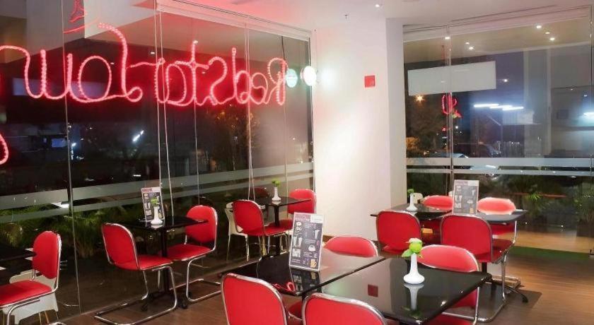 Hotel Redstar